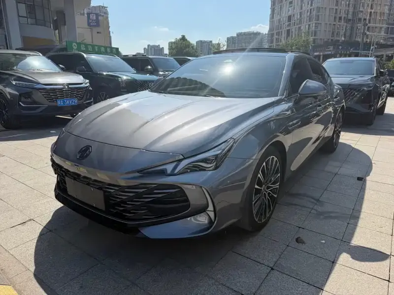 MG MG7