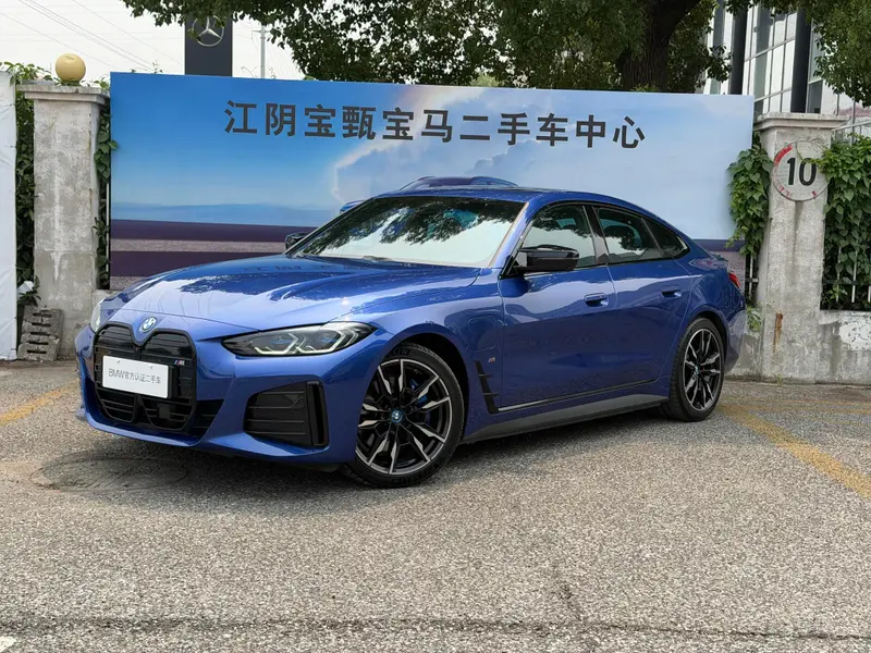 BMW i4