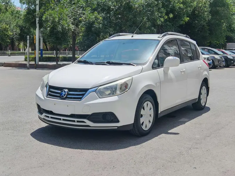 Venucia R50