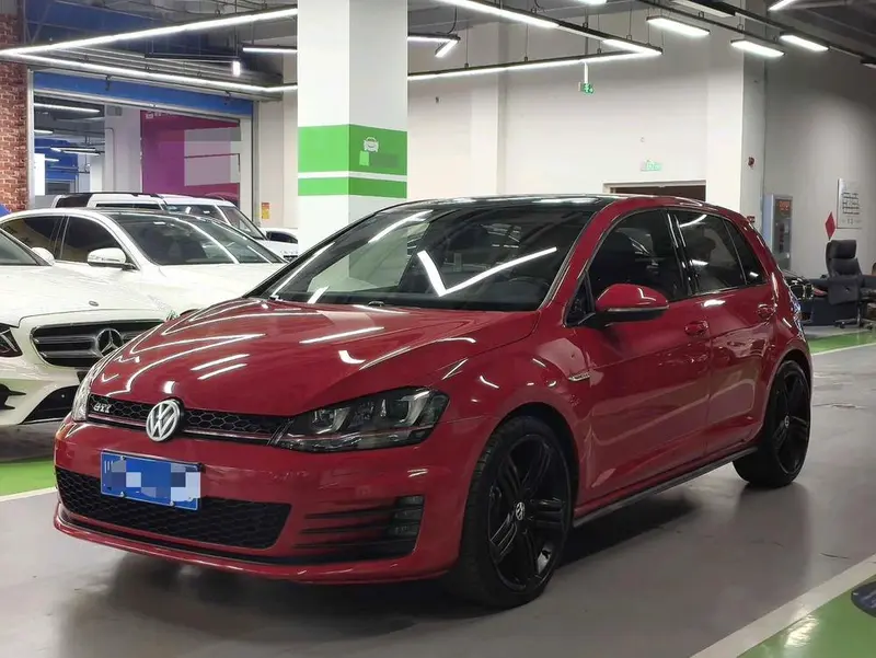 Volkswagen Golf GTI