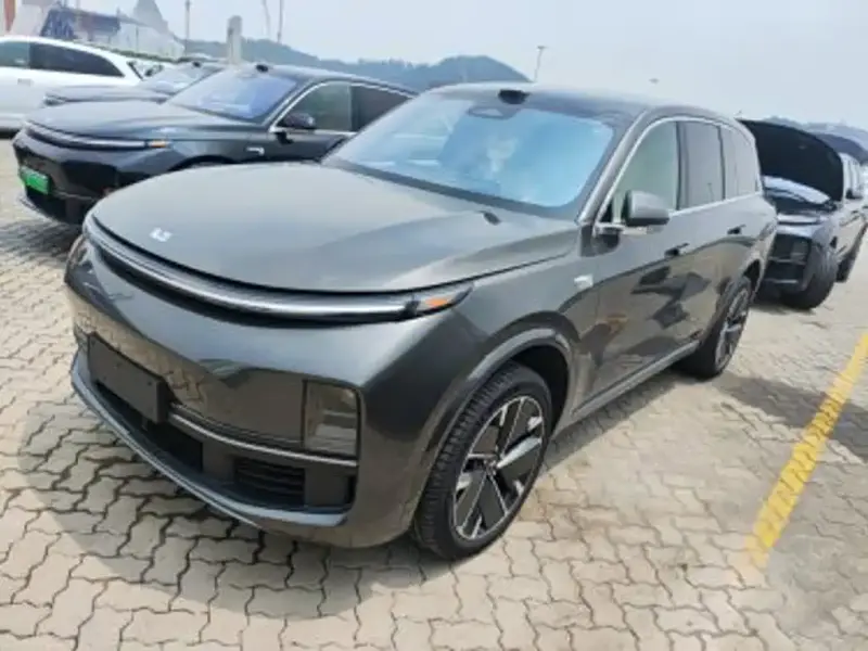 Li Auto L8