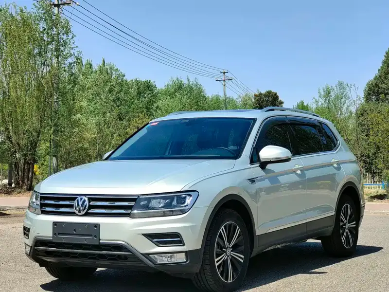 Volkswagen Tiguan L