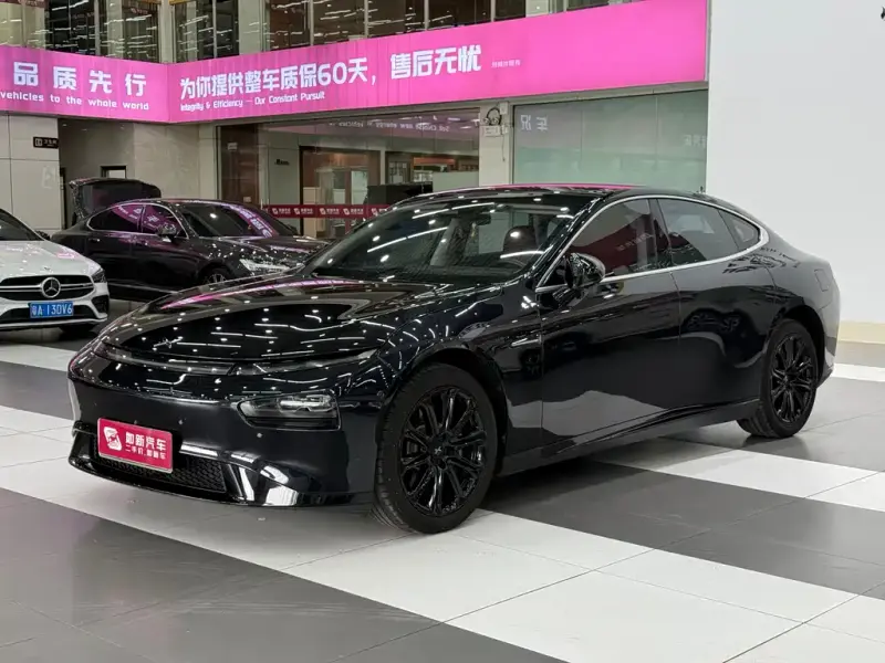 XPeng P7