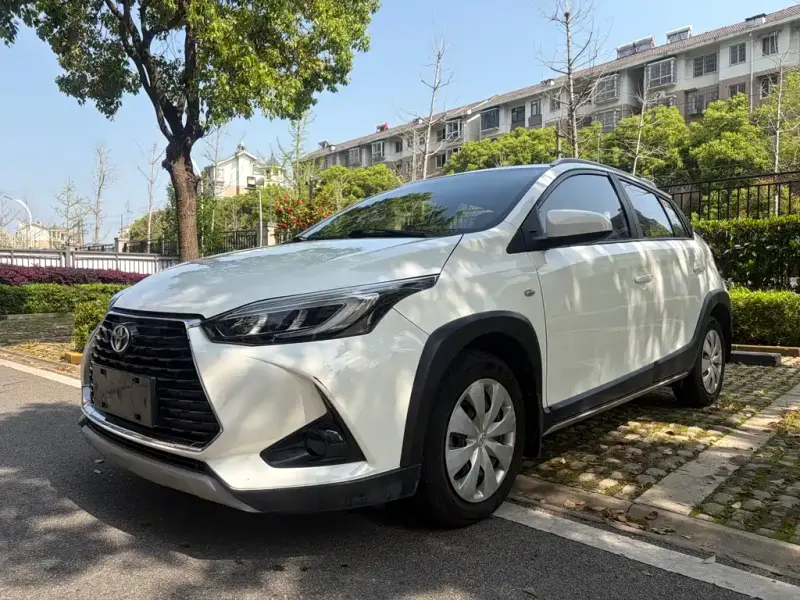 Toyota Yaris L