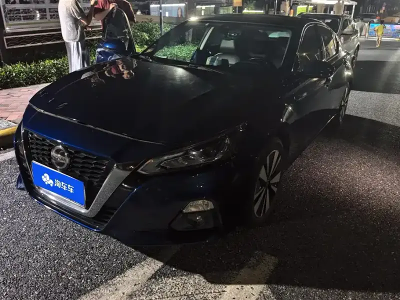 Nissan Teana