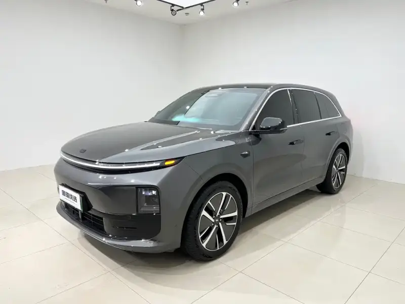 Li Auto L6