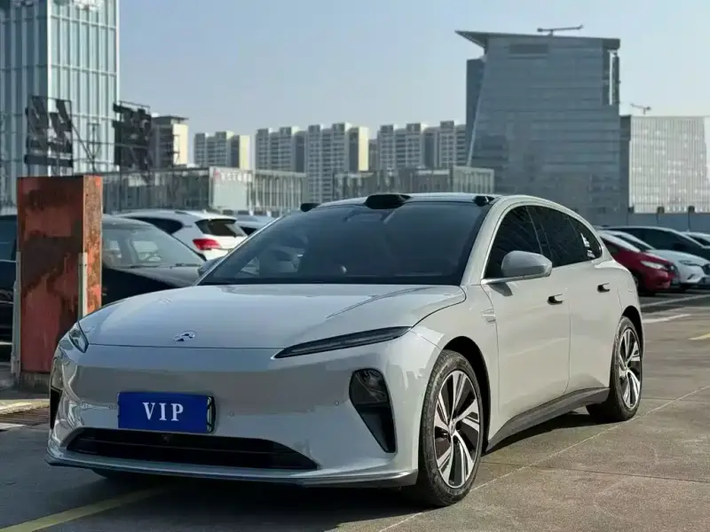 NIO ET5T