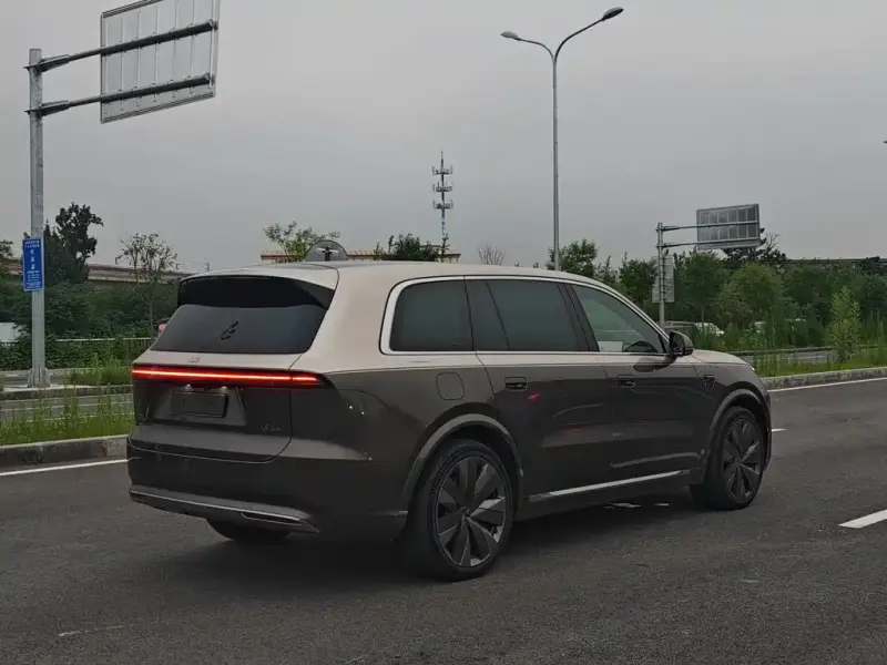 Li Auto L9