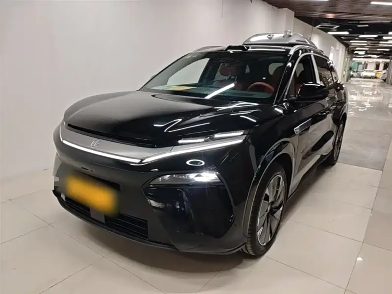 BYD Tang L