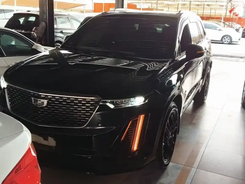 Cadillac XT6