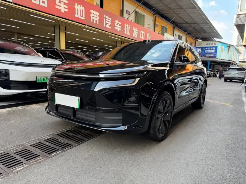 Li Auto L6