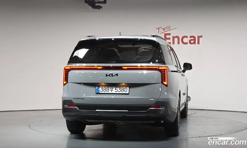 Kia Carnival (Canival)