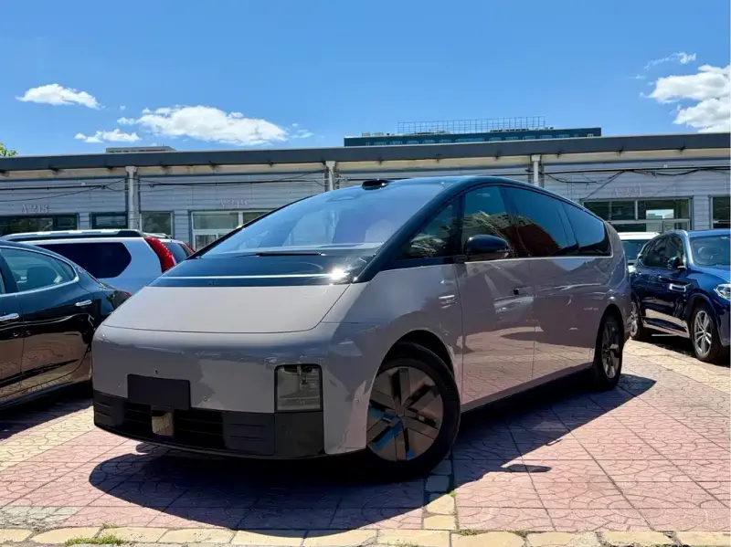 Li Auto MEGA