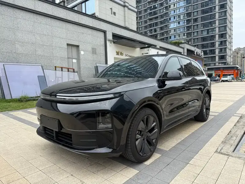 Li Auto L6