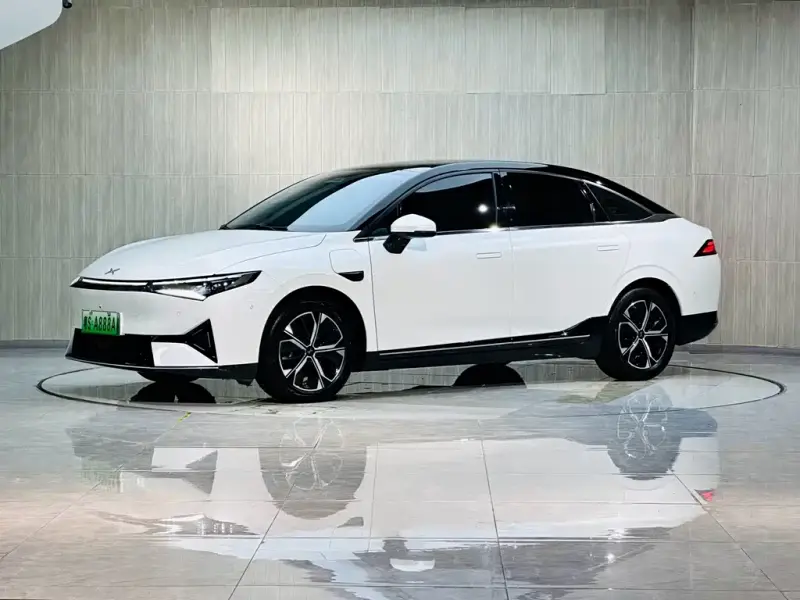 XPeng P5