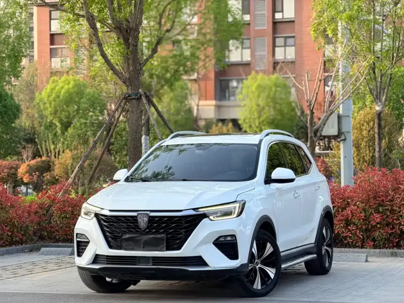 Roewe MG HS (RX5)