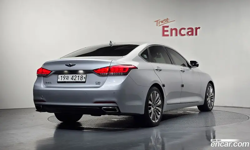Hyundai Genesis