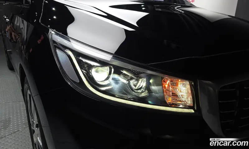 Kia Carnival (Canival)