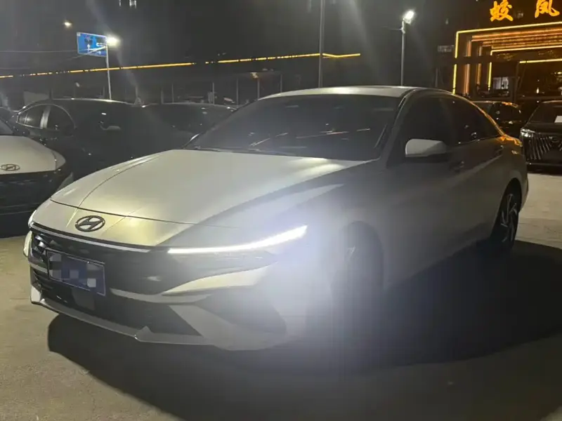 Hyundai Elantra