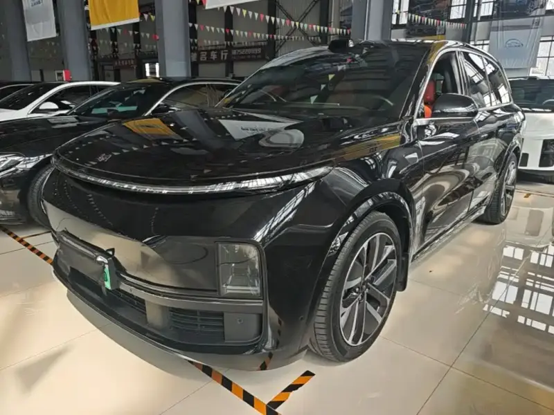 Li Auto L8