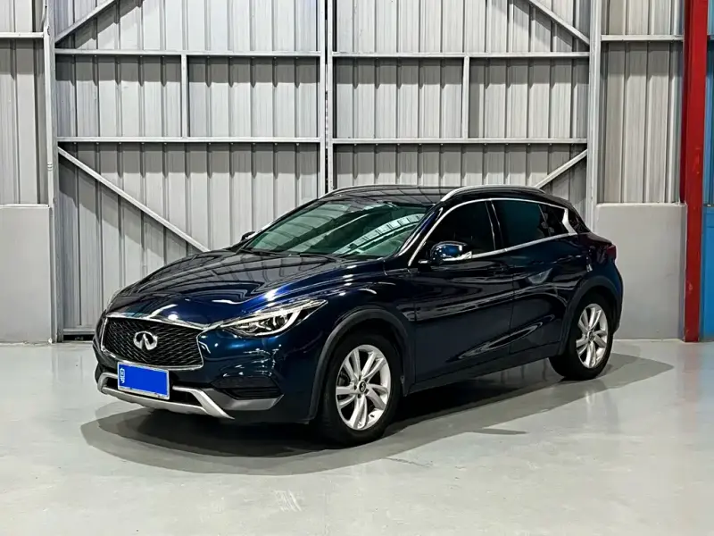 Infiniti QX30