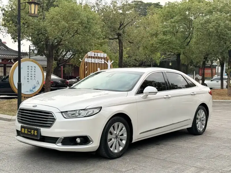 Ford Taurus