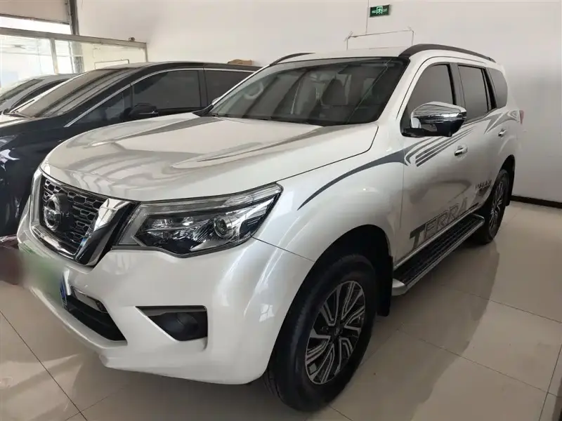 Nissan Terra