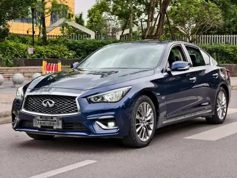 Infiniti Q50L