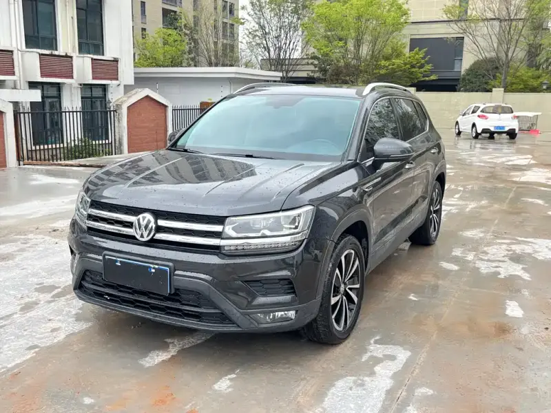 Volkswagen Tharu