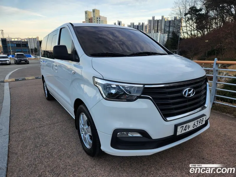 Hyundai H-1