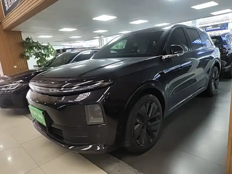 Li Auto L6