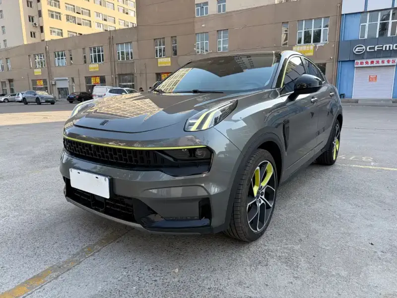 Lynk & Co 05