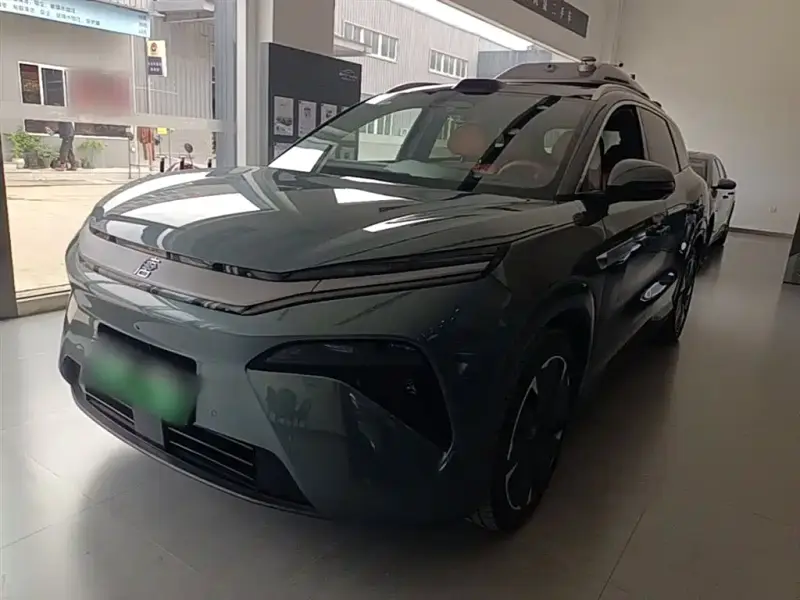 BYD Tang L