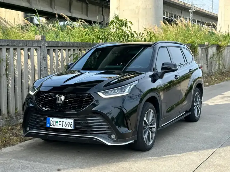 Toyota Crown Kluger