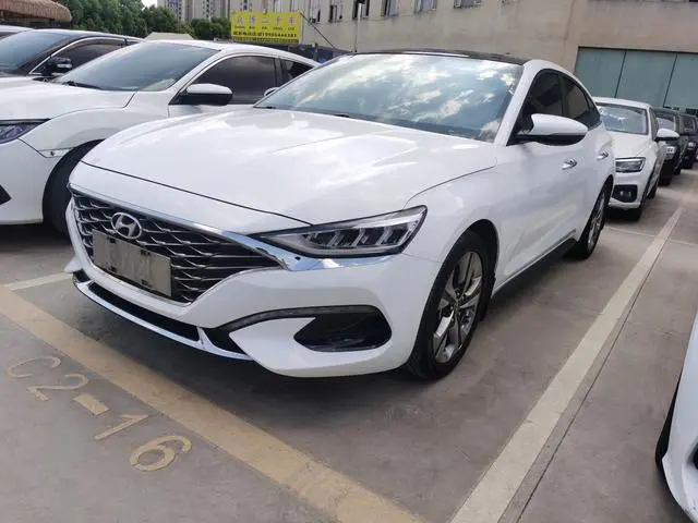 Hyundai Lafesta