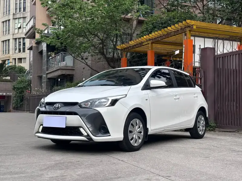 Toyota Yaris L