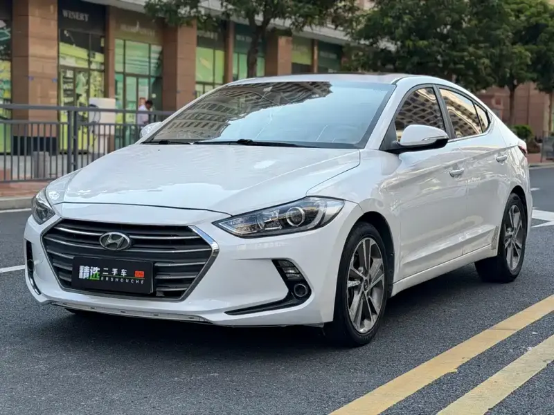 Hyundai Elantra