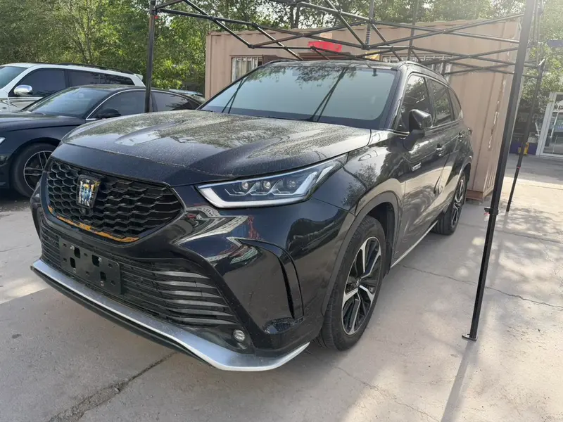 Toyota Crown Kluger