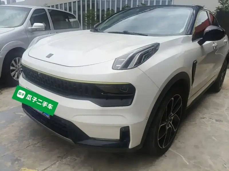 Lynk & Co 05