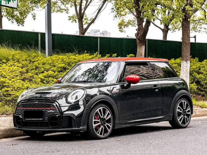 MINI JCW