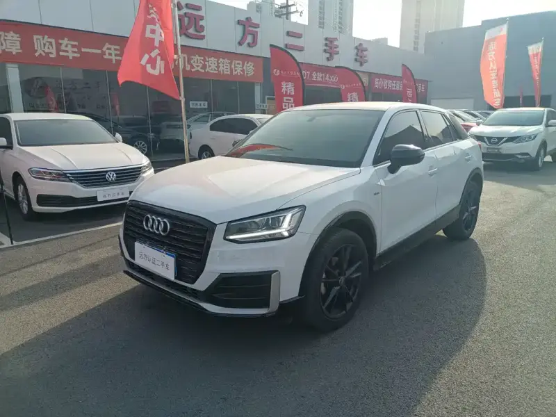 Audi Q2L