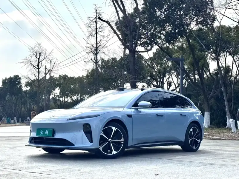 NIO ET5T