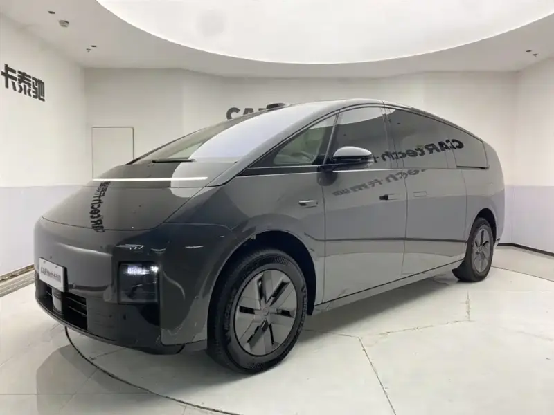 Li Auto MEGA