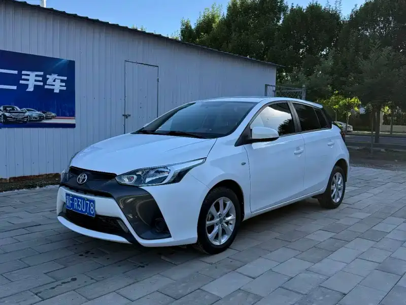 Toyota Yaris L