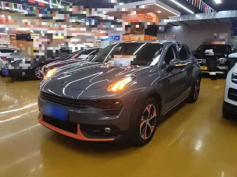 Lynk & Co 02