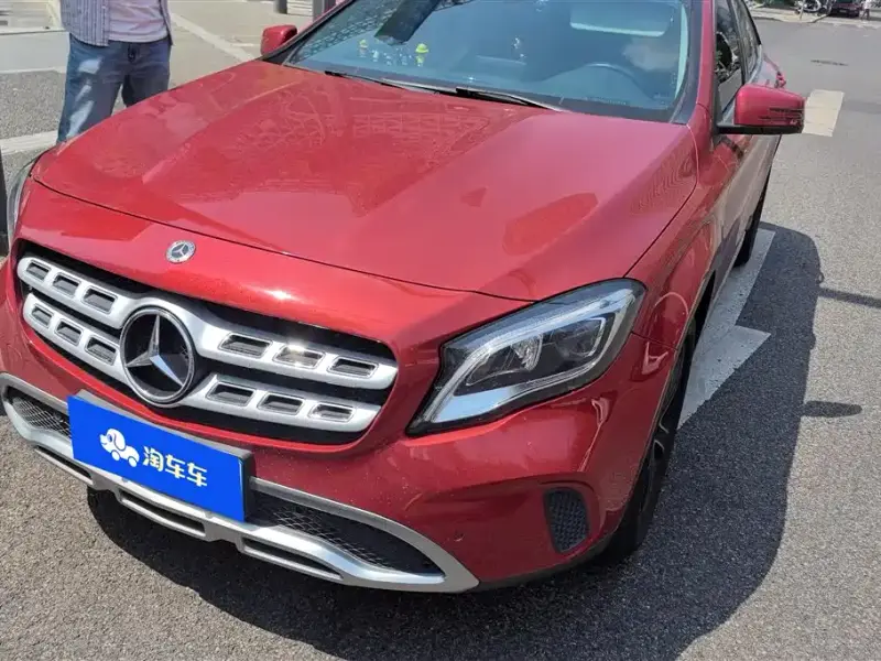 Mercedes-Benz GLA