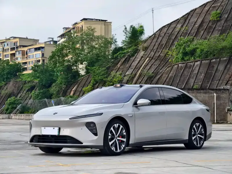 NIO ET7