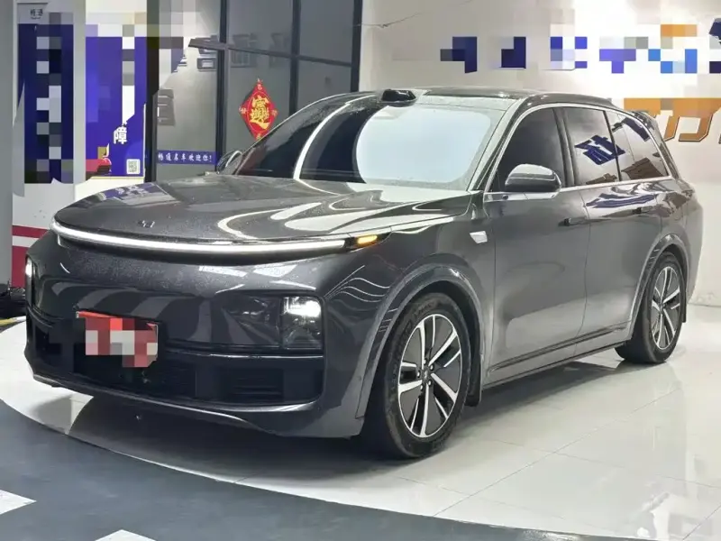Li Auto L8
