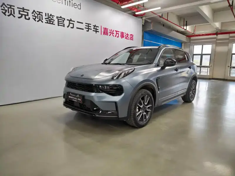 Lynk & Co 01