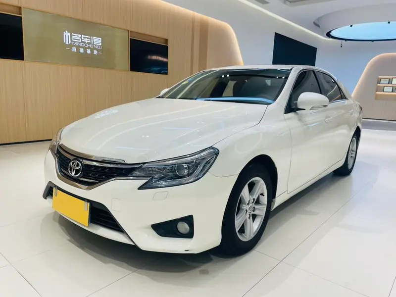 Toyota Reiz